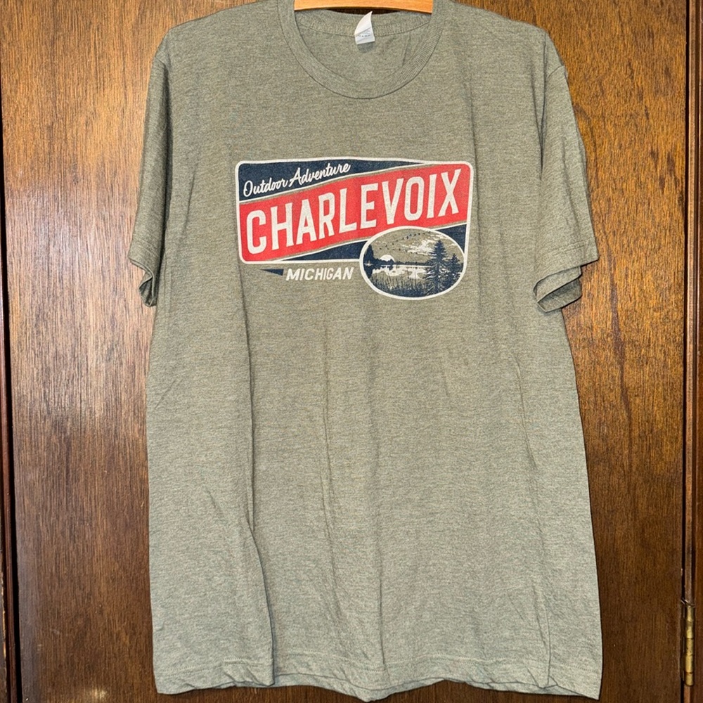 Charlevoix Graphic T-Shirt - Olive Green